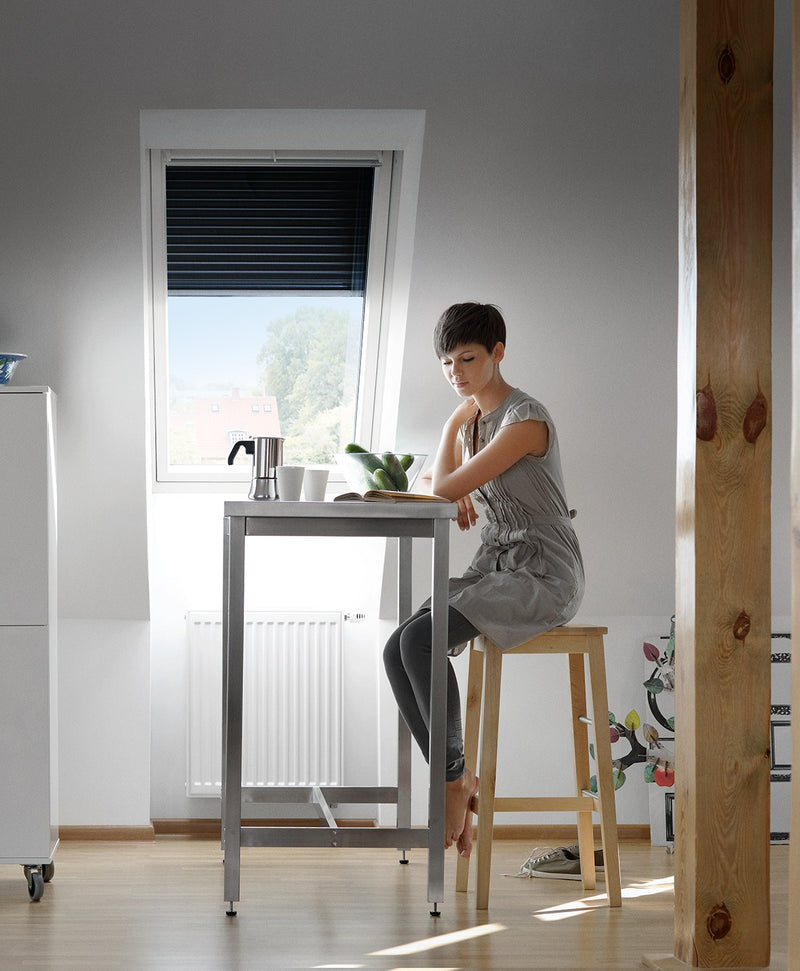 VELUX Solar-Rollladen SST dunkelgrau (Alu), Solarbetrieb