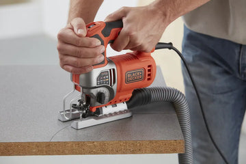 STANLEY BLACK & DECKER BES Stichsäge Pendelhube 650 W, mit Koffer