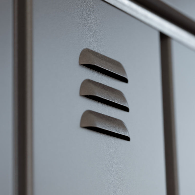 Biohort Geräteschrank – Detail, Ventilationskiemen Geraeteschrank Grundausstattung, Quarzgrau-metallic
