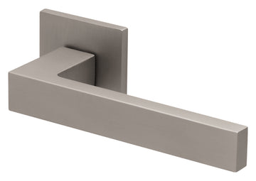SCOOP Beschläge Drückerpaar Quadratrossette Form 8040 Nickel satin
