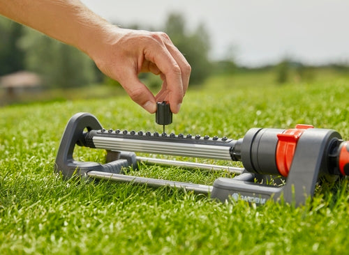 GARDENA Viereckregner Aqua L aus Kunststoff, grau