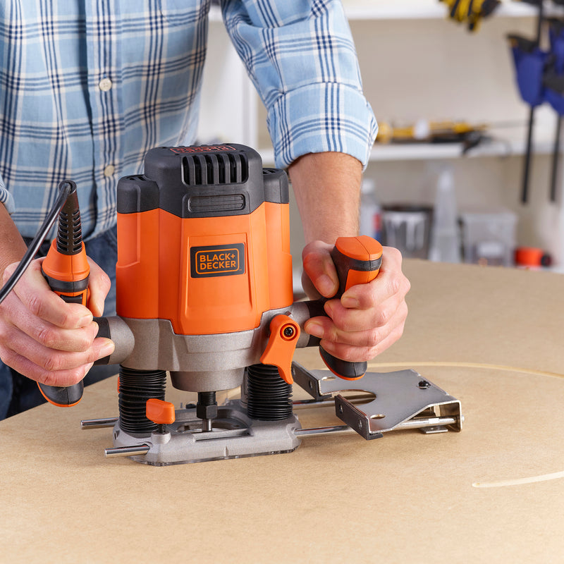 STANLEY Black & Decker Elektronik-Oberfräse KW1200E-QS, 1.200 W