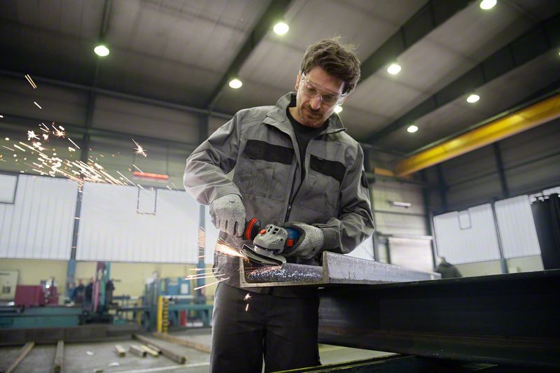 Bosch GWS 14-125 S Winkelschleifer im Zubehör-Set, Karton