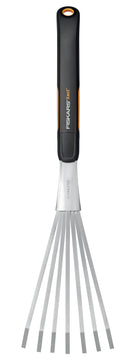 Fiskars Xact Handrechen mit Edelstahlzinken, 12,5 cm Arbeitsbreite