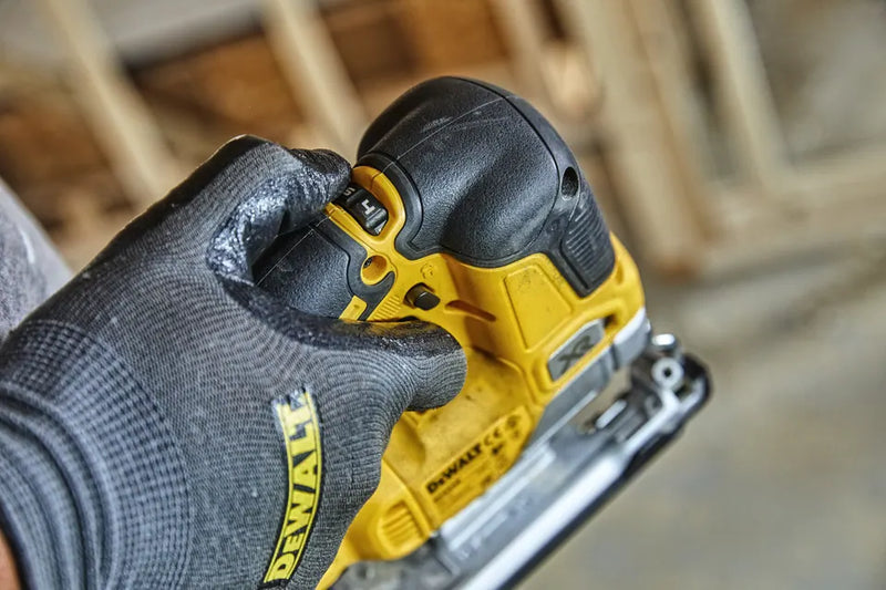 DeWALT Akku-Pendelhub-Stichsäge 18 V ohne Akku/Ladegerät